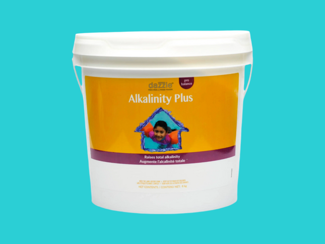 Dazzle Alkalinity Plus, contenant de 8kg, vue de devant. Augmente l'alcalinité de l'eau, stabilise le PH