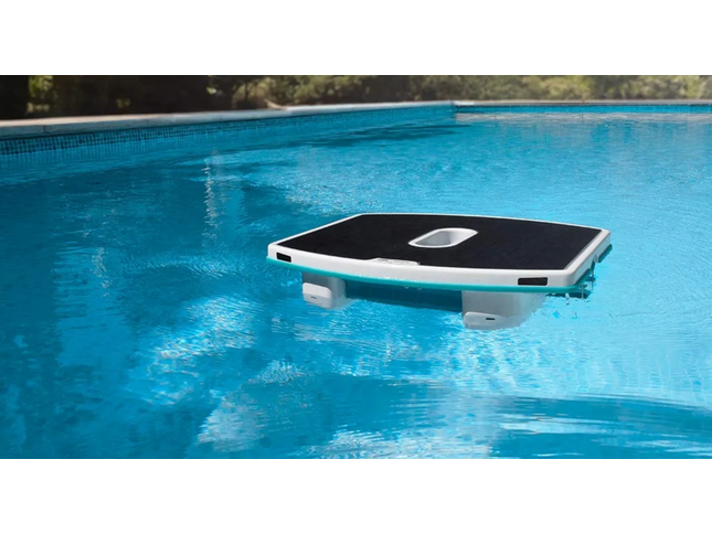 Robot de surface Dolphin Skimmi – robot autonome solaire pour nettoyer la surface de l’eau de piscine.