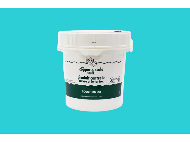 Seau de 4,5 kg de Jack’s Magic Solution 2 – traitement pour éliminer les taches de cuivre et les dépôts de tartre dans les piscines.
